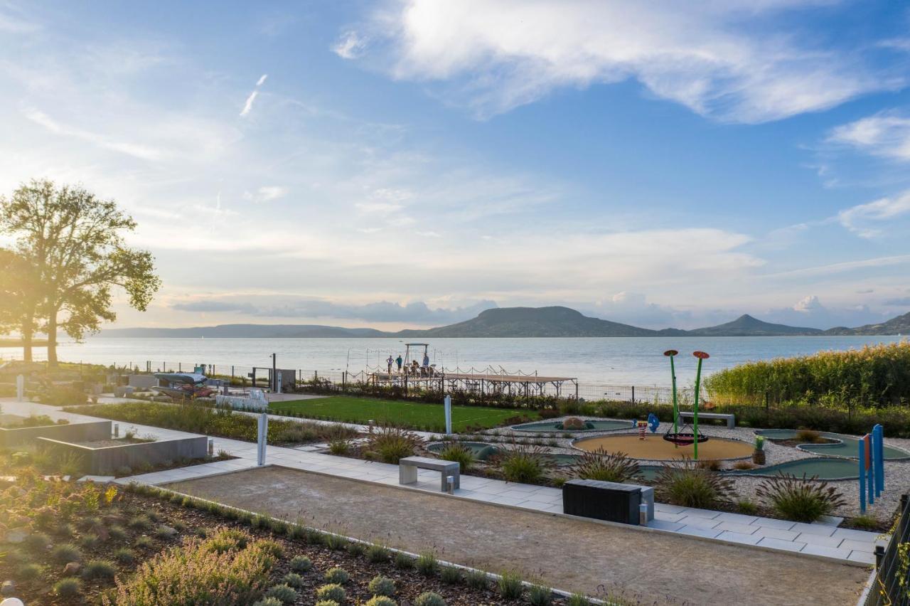 Lakeview Apartment 305 Beachfront Fonyód Esterno foto